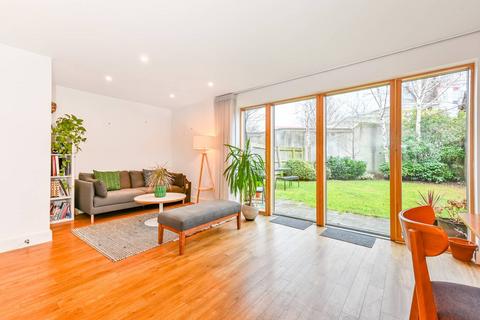 1 bedroom flat for sale, Mildmay Avenue, Islington, London, N1