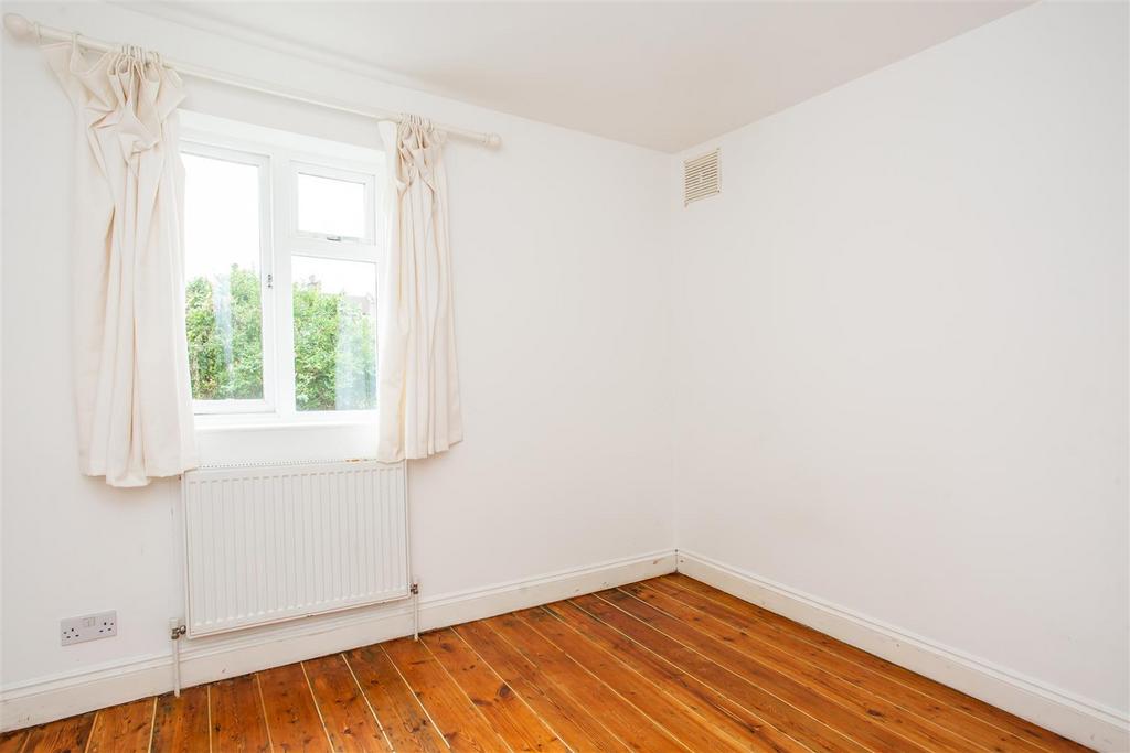 Back bedroom