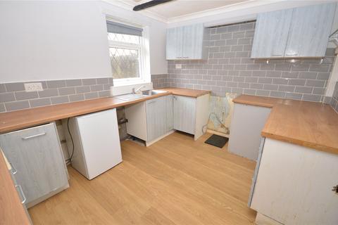 4 bedroom semi-detached house for sale, Holtdale Avenue, Holt Park, Leeds, West Yorkshire