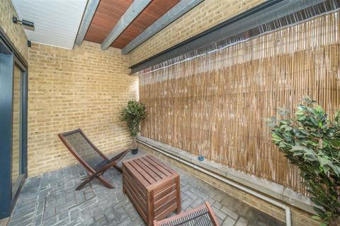 1 bedroom flat for sale, Regan Way, London N1