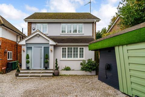 4 Chipstead Lane, Lower Kingswood, Tadworth, KT20 6RE