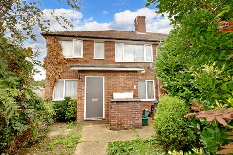 2 bedroom flat for sale, Vineyard Road, Feltham TW13