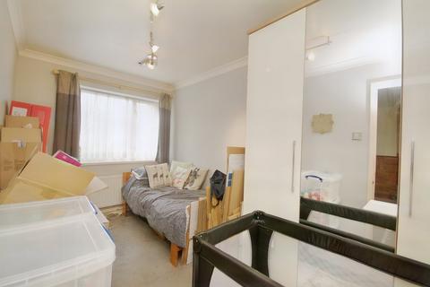 3 Vineyard Road, Feltham, TW13 4HQ
