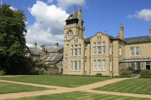 3 bedroom apartment for sale, Aysgarth Court, 3 Clifford Drive, Menston, Ilkley
