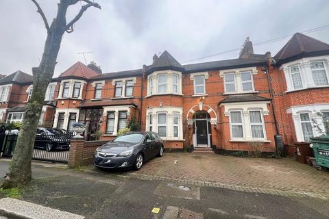 1 bedroom flat to rent, 54 Forest Drive West, London, E11