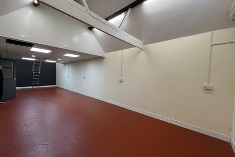 Office to rent, Eastbourne Road, Lingfield RH7