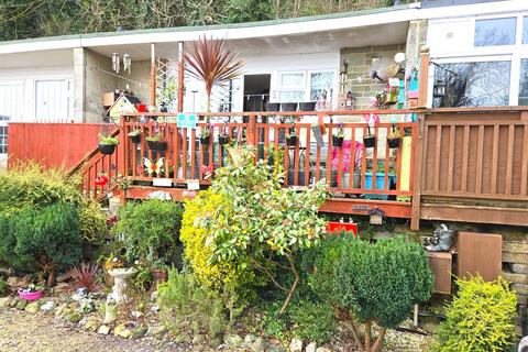 2 bedroom terraced bungalow for sale, Ocean View Road, Ventnor, Isle Of Wight. PO38 1AA