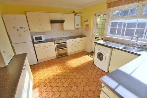 10 Deepdene Lane, Bournemouth, BH11 9RN
