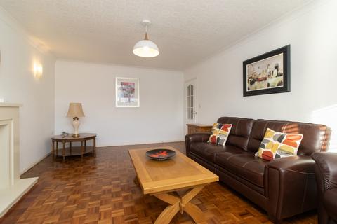 21 Castle Avenue, Broadstairs, CT10 1EG