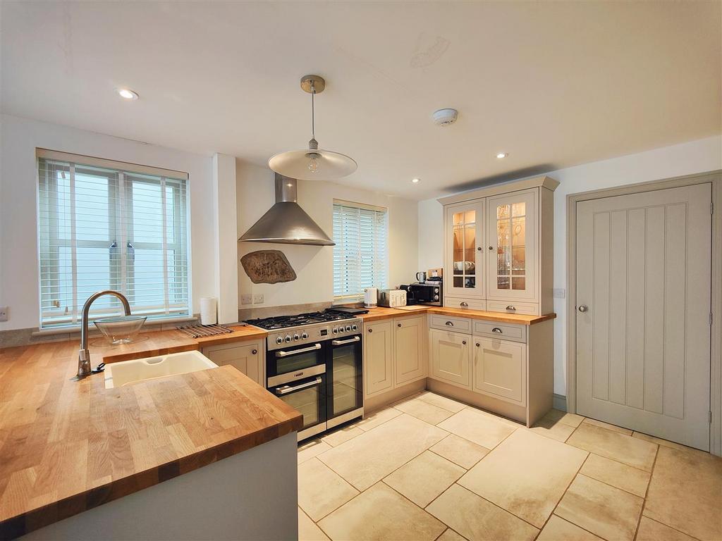 Kitchen/Dining  Room