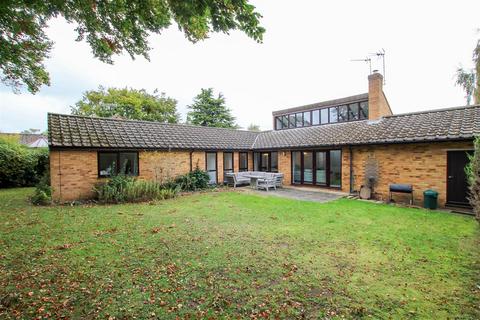 undefined, Meadow Walk, Cambridge CB21