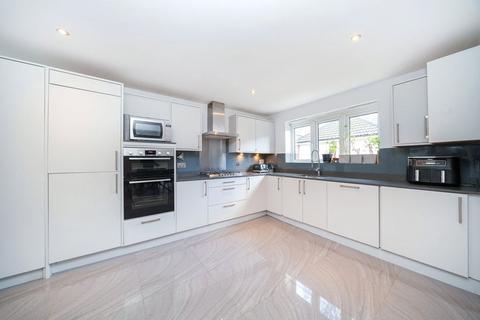 4 bedroom detached house for sale, Wellsfield, Hertfordshire WD23