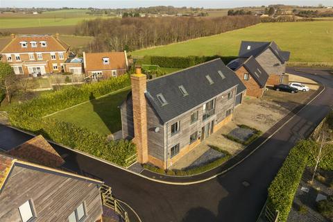 6 bedroom detached house for sale, Kiln Drive, Woodnesborough