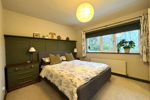 10 Countess Road, Amesbury, Salisbury, SP4 7DW