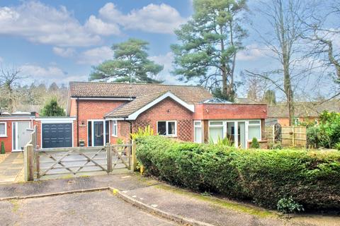 4 bedroom detached bungalow for sale, Beech Close, High Kelling NR25