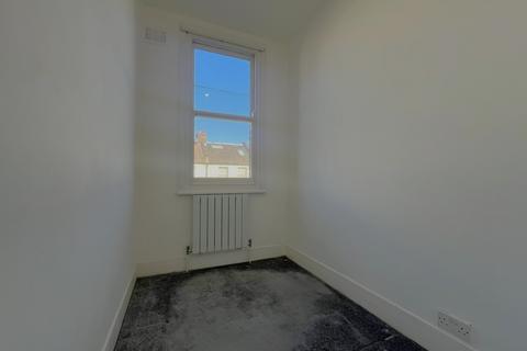 2 bedroom maisonette to rent, Cowper Road, LONDON, London