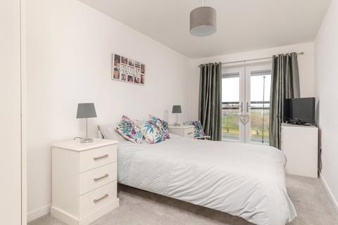 2 bedroom flat for sale, Kestrel Court, Tyne and Wear NE15