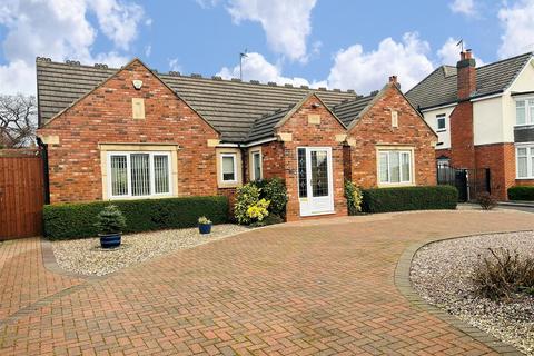 3 bedroom detached bungalow for sale, Woodgreen Road, Oldbury