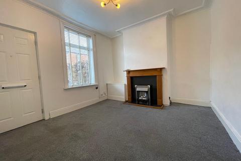 2 bedroom terraced house to rent, Tullibardine Road, Sheffield S11