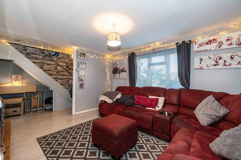 3 bedroom end of terrace house for sale, Ince Road, Sturry, CT2