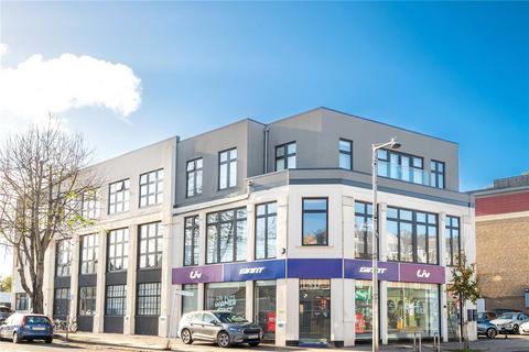 1 bedroom apartment to rent, Radnor Road, Twickenham