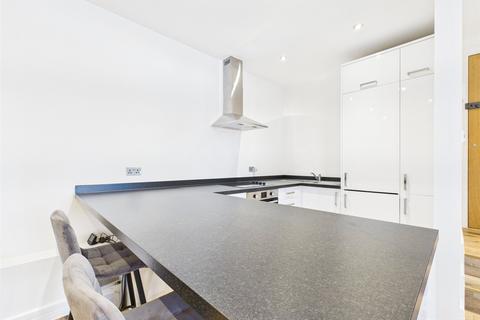 1 bedroom apartment to rent, Radnor Road, Twickenham