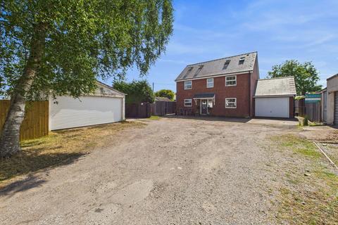 undefined, Blue Rock Crescent, Lydney GL15