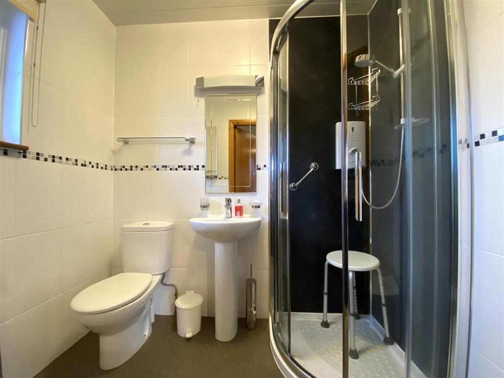 Ensuite.jpg