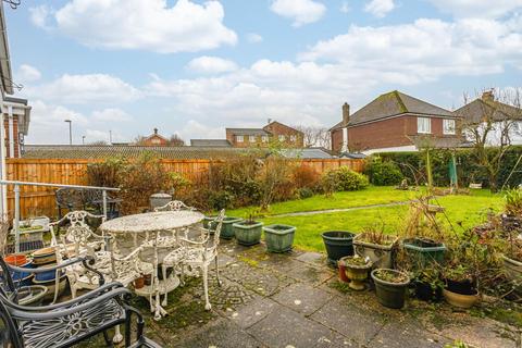 3 bedroom semi-detached bungalow for sale, Cheyne Walk, Horley RH6