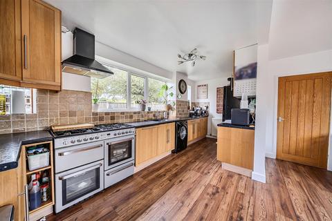 5 bedroom detached house for sale, James Road, Kidderminster