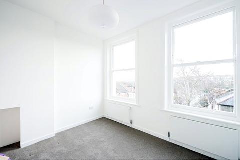 2 bedroom apartment to rent, Mount Nod Road, Lambeth SW16