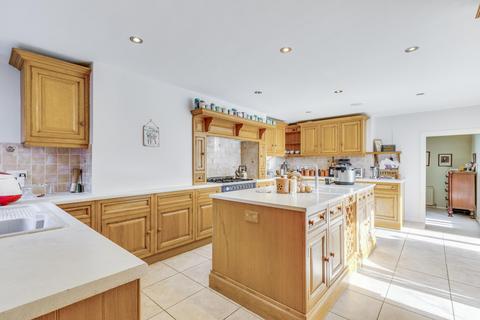 4 bedroom detached house for sale, New Town, Codicote