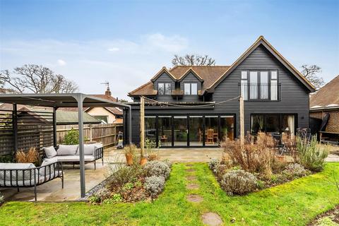 4 bedroom detached house for sale, SCHOOL LANE, FETCHAM, KT22