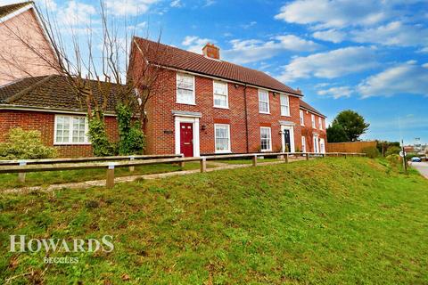 3 bedroom terraced house for sale, Chapel Road, Wrentham