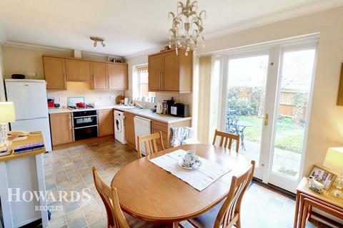 3 bedroom terraced house for sale, Chapel Road, Wrentham