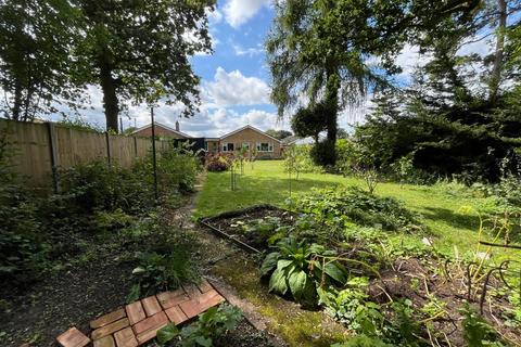 3 bedroom detached bungalow for sale, Birch Crescent, Brandon IP27