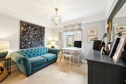 79 Woodstock Road, London, W4 1EE