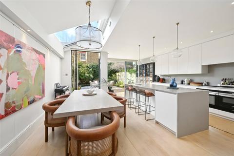 79 Woodstock Road, London, W4 1EE