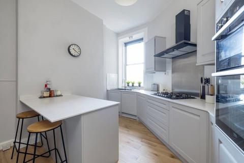 3 bedroom flat to rent, Fountainhall Road, Grange, Edinburgh