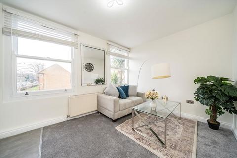 2 bedroom flat for sale, Kent House Road, London SE26