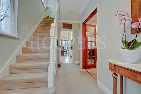 3 bedroom semi-detached house for sale, Paddock Road, London, NW2