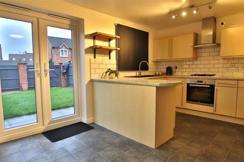 3 bedroom house to rent, Arlington Road, Walton Cardiff, Tewkesbury