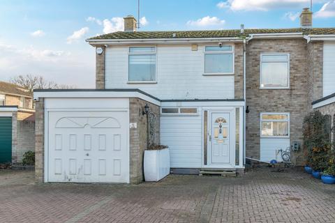 3 bedroom end of terrace house for sale, West Street, Faversham, ME13