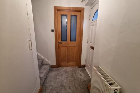 2 bedroom terraced house to rent, Welshpool Close, Hull, Yorkshire, HU7