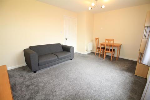 2 bedroom flat to rent, Walter Street, Nottingham NG7