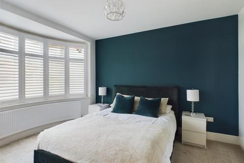 14 Ellesmere Close, Ruislip, HA4 7PQ