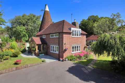 4 bedroom detached house for sale, Firgrove Road, Cross In Hand, Heathfield, East Sussex, TN21