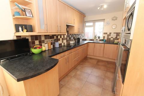 9 Brabazon Avenue, Wallington, SM6 9ES