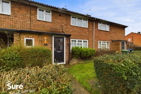 3 bedroom terraced house to rent, Hardy Road, Hemel Hempstead, Hertfordshire, HP2 5EF