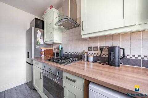 2 bedroom flat for sale, Woodbridge Road, Surrey GU1